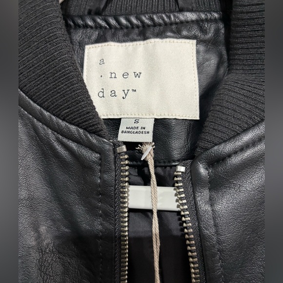 NEW Black Moto Jacket - Women’s Size Small - Picture 4 of 5